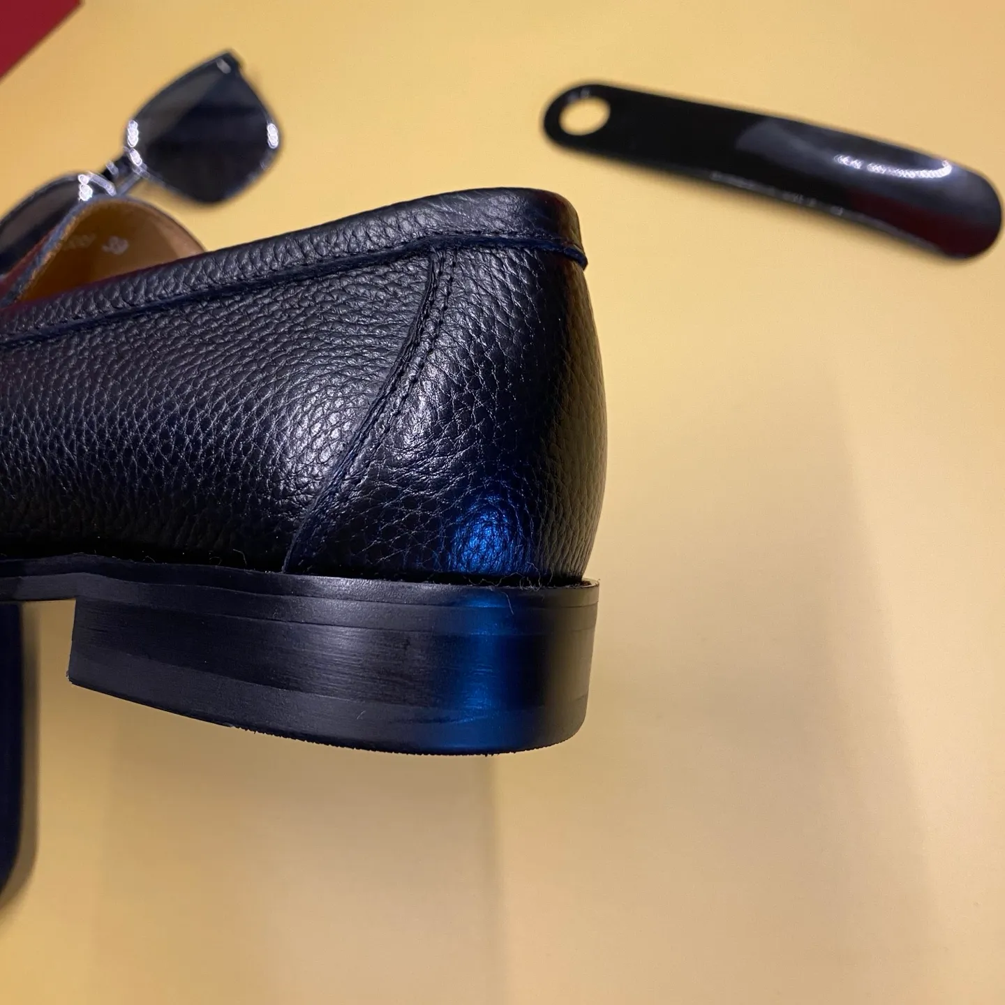 Men's men's shoes💰 440💰💰Gucci official website men's business formal leather shoes update💥Hong Kong counter synchronized new styles💥completely one to one replica shipment👍zero gap in counter quality 0⃣️made of imported cowhide on the outside➕cowhide lining, black, matching size 38-44...